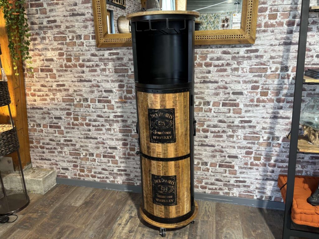BAR TONNEAU ROND JACK DANIEL'S H.150CM