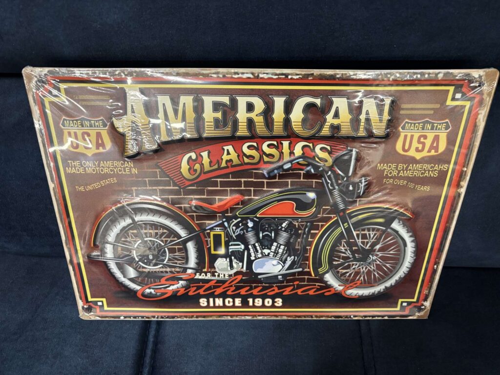 PLAQUE MÉTAL RELIEF - AMERICAIN 30X40CM