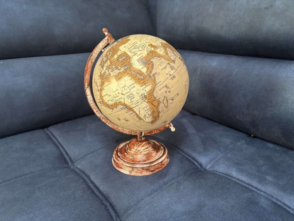 GLOBE TERRESTRE STYLE VINTAGE CRÈME/MARRON - DESTOCK