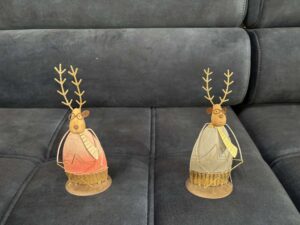 RENNE DÉCO MÉTAL BLEU OU ROSE H.22.5CM - DESTOCK