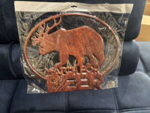 PLAQUE MÉTAL AJOURÉE WATCH FOR BEER