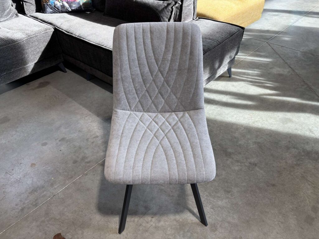 CHAISE MAID TISSU COLORIS GRIS (MALOY 11) - PIEDS MÉTAL NOIR