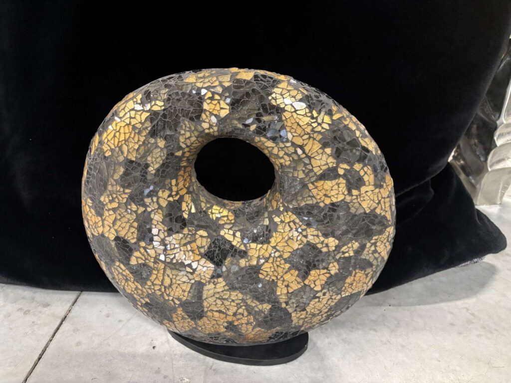 LAMPE DONUT MOSAIQUE COLORIS GRIS ET DORÉ