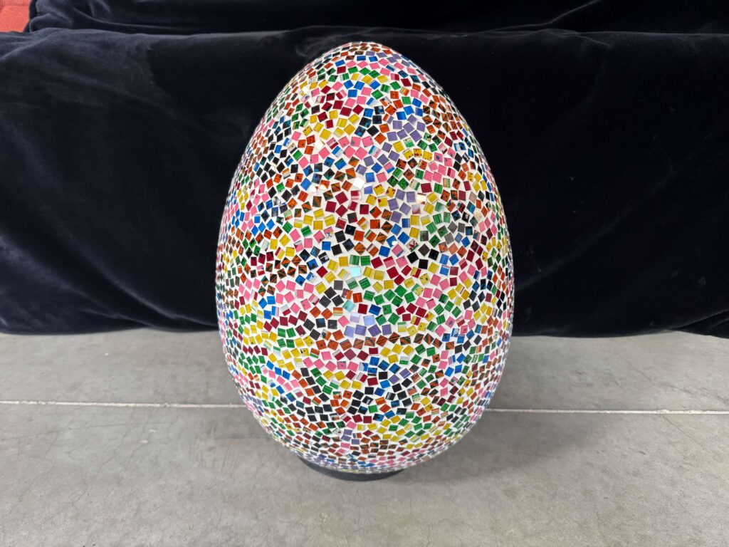 LAMPE OEUF MOSAIQUE MULTICOLORE H.50CM