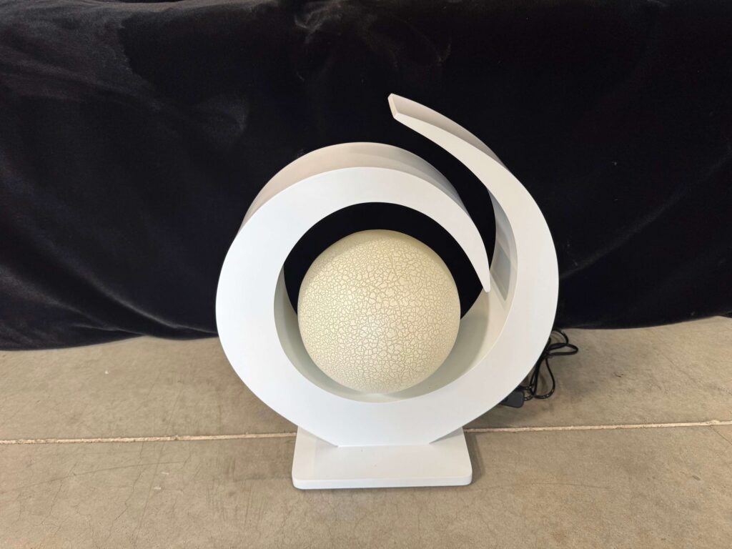 LAMPE MODERNE BLANCHE BOULE VERRE BLANCHE H.45CM