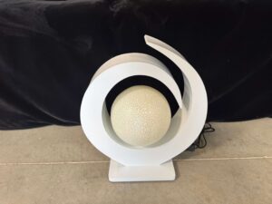 LAMPE MODERNE BLANCHE BOULE VERRE BLANCHE H.45CM