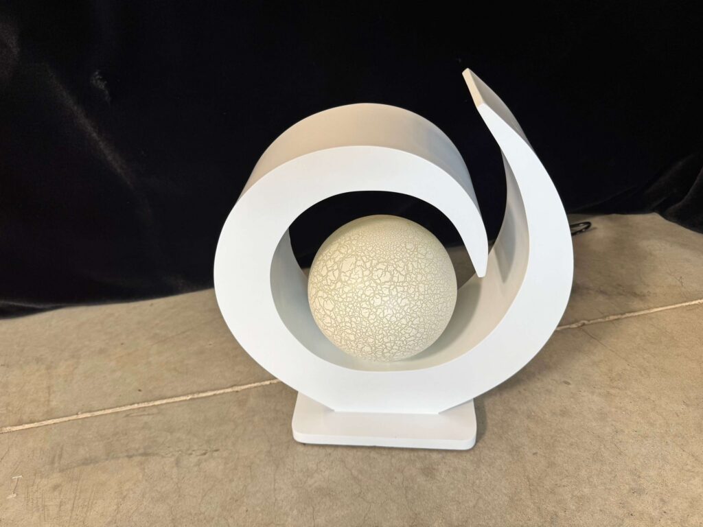 LAMPE MODERNE BLANCHE BOULE VERRE BLANCHE H.35CM