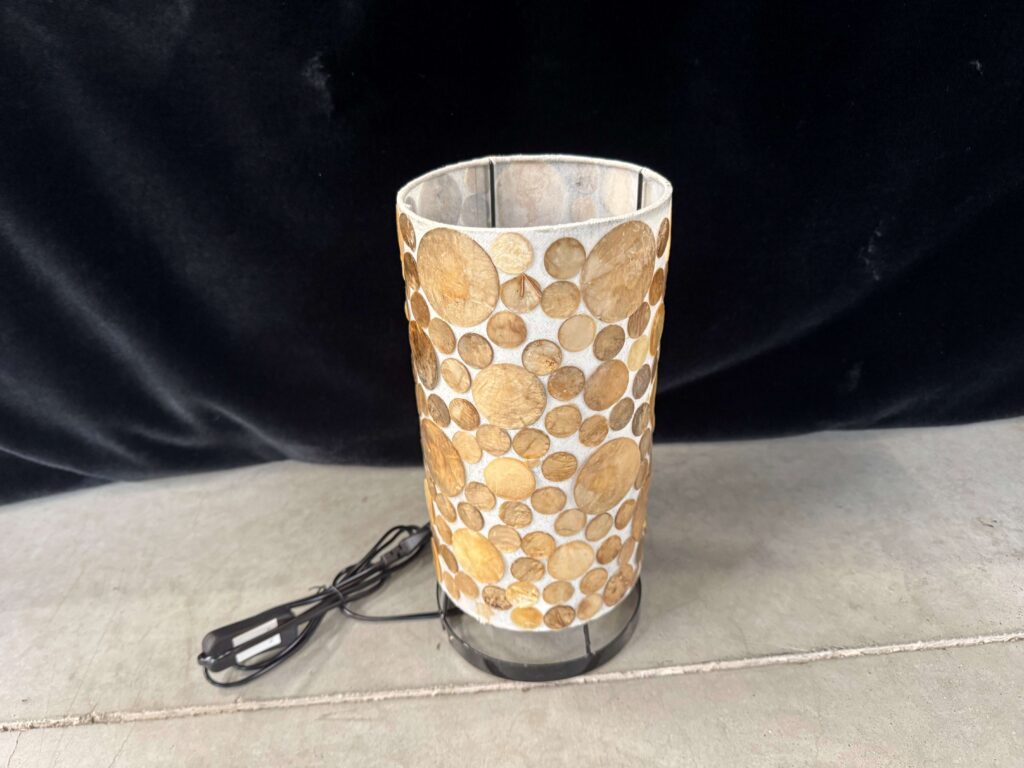 LAMPE TUBE EN NACRE MARRON - CRÈME MM H.30CM