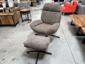 FAUTEUIL AVEC REPOSE PIEDS TISSU CHINÉ BEIGE – DESTOCK EXPO ANNEXE MEUBLE DECO