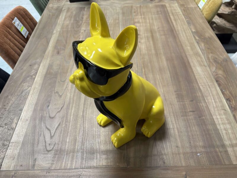 BOULEDOGUE RÉSINE A LUNETTES JAUNE ET NOIR H.40CM