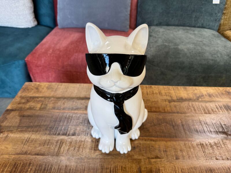 CHAT À LUNETTES BLANC ET NOIR EN RÉSINE
