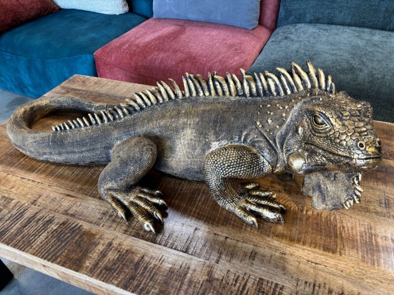 IGUANE  DORÉ EN RÉSINE