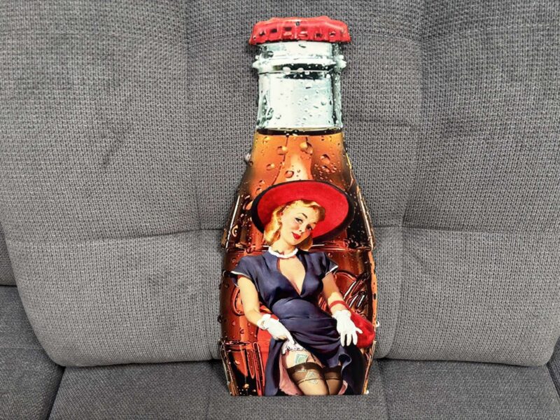 PLAQUE MÉTAL PIN UP BOUTEILLE DE SODA