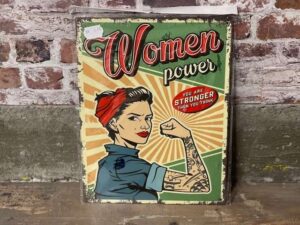 PLAQUE METAL WOMEN POWER