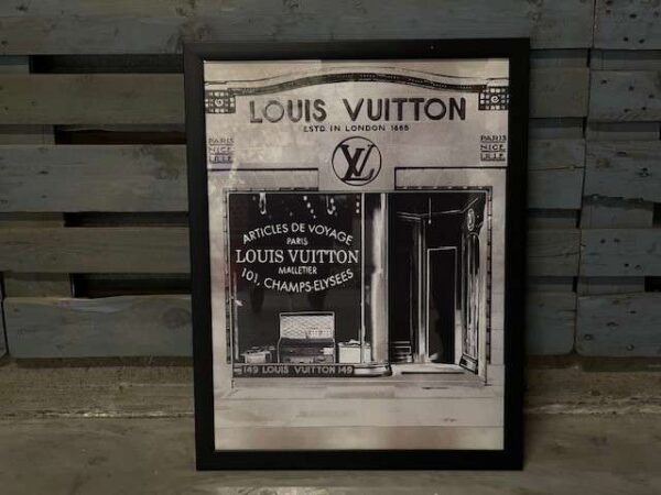 TABLEAU VITRINE LOUIS VUITTON