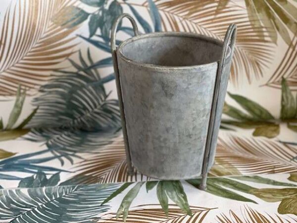 CACHE POT METAL SUR PIEDS PM