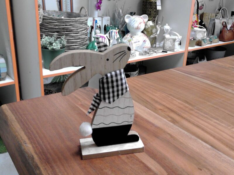LAPIN EN BOIS FOULARD CARREAUX