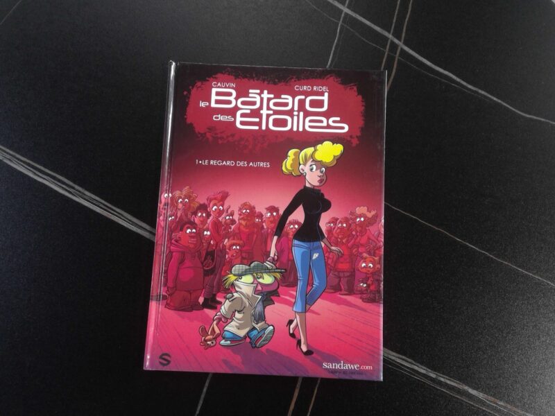 LIVRE - BD - LE BATARD DES ETOILES - 1. LE REGARD DES AUTRES