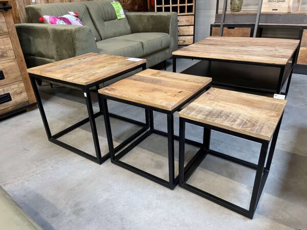 SET DE 3 TABLES GIGOGNES CARRÉES BOIS PIEDS MÉTAL NOIR ANNEXE MEUBLE & DECO